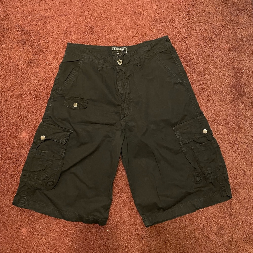 Men’s cargo shorts - waist size 32